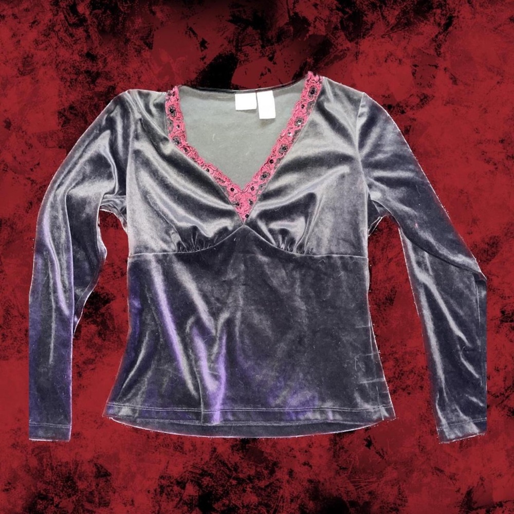 gorgeous black velvet + red lace gothic vampire top